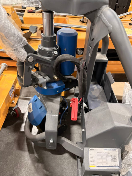 Pre-owned Premium Used CBD15W-Lix-48x27-B 3,300 lb Electric Pallet Jack, Compact Lithium Model, 48"x27" Forks-230691945