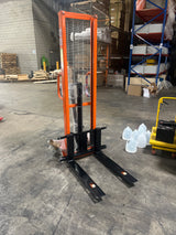 Pre-owned Premium Used SDJA500-O–1100lbs Manual Pallet Stacker 1100 lbs Capacity 63" Lift Fixed Legs-95274057