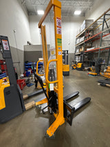 Pre-owned Open Box SDJA1000-I–2200lbs Manual Pallet Stacker 2200 lbs Capacity 63" Lift Fixed Legs-250025439
