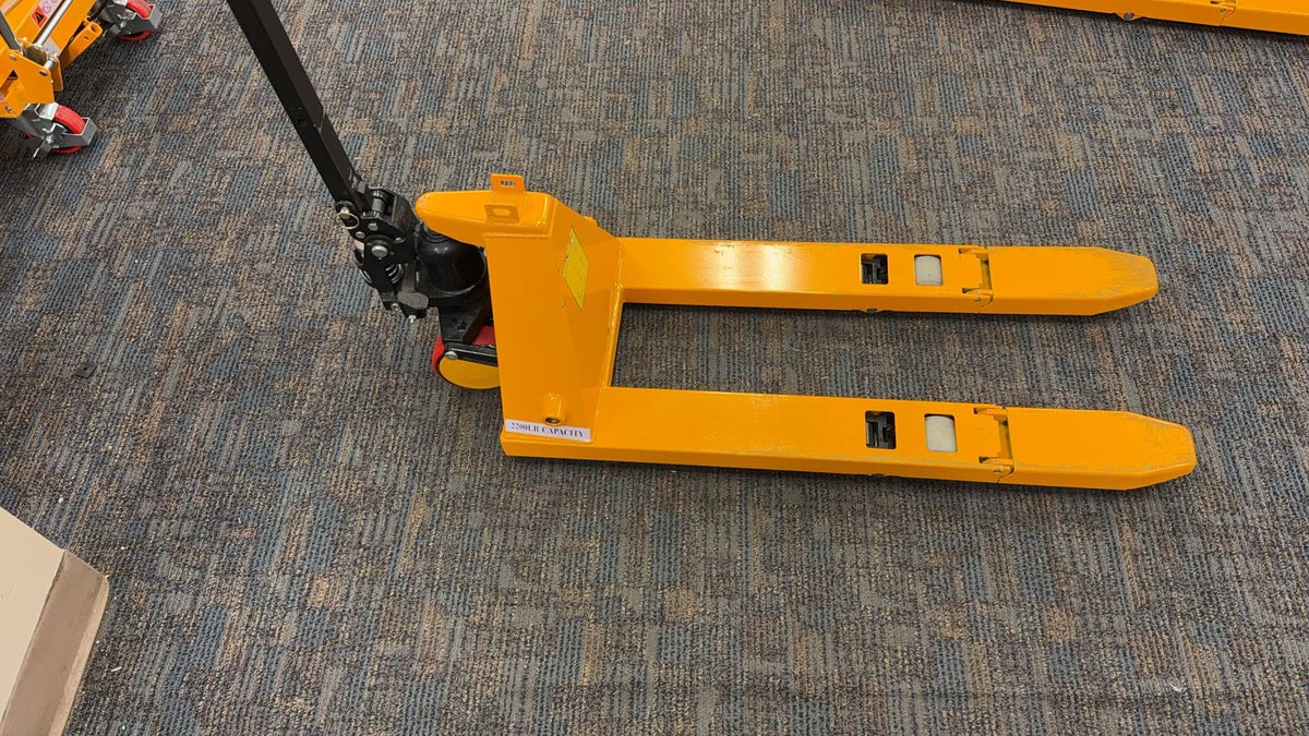 Pre-owned Premium Used MF 2,200 lb Hydraulic Pallet Jack – 31.5" x 15" Forks-250027048 Only Pick Up
