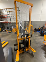 Pre-owned Open Box SDJA1000-I–2200lbs Manual Pallet Stacker 2200 lbs Capacity 63" Lift Fixed Legs-250025439