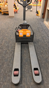 Pre-owned CBD15W-LIX – 45x21-3,300 lb Electric Pallet Jack, Lithium Battery, 45"x21" Forks