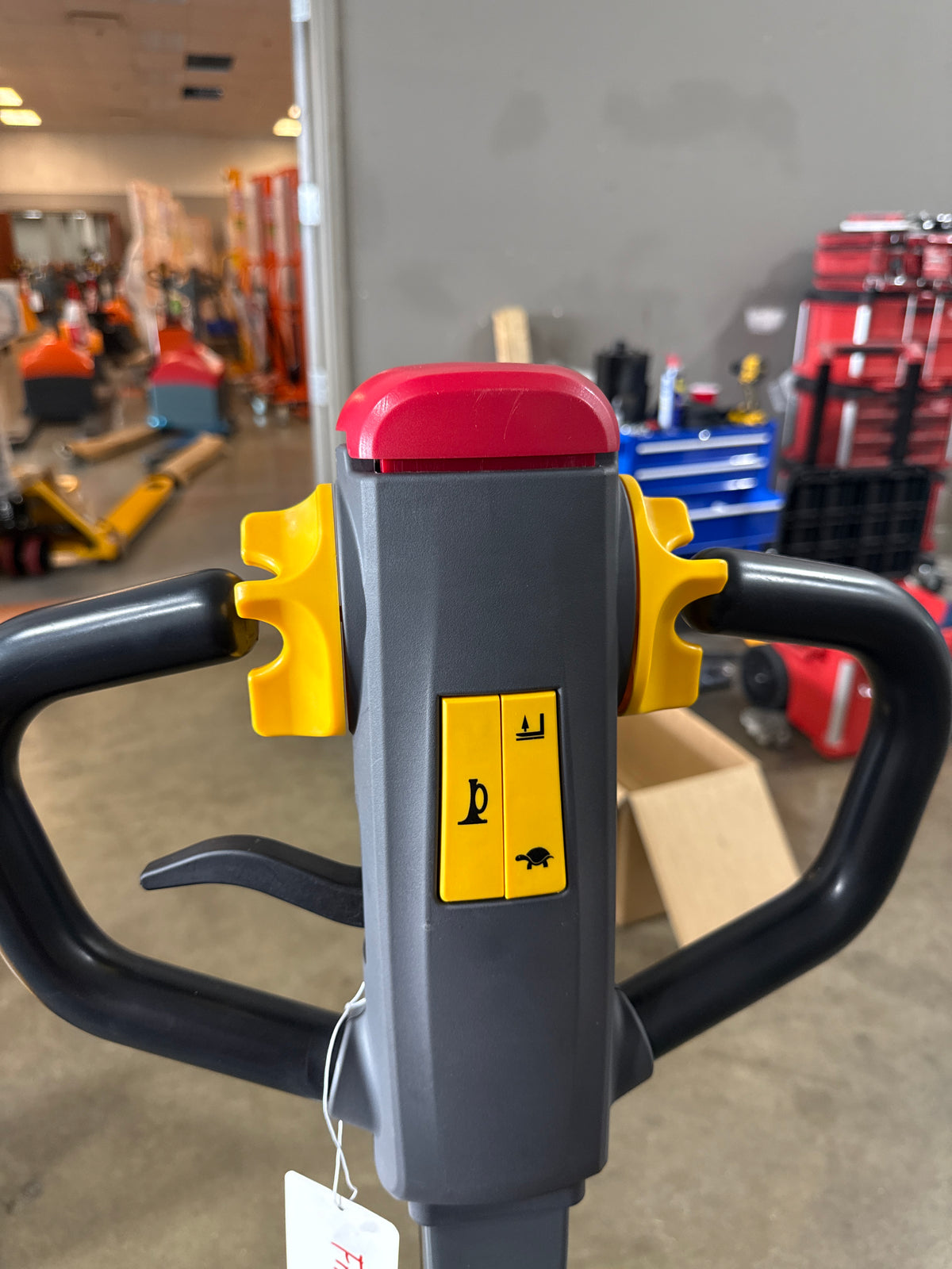 Pre-owned Premium Used CBD15W-LIX-48x27 – 3,300 lb Electric Pallet Jack, Lithium Battery, 48"x27" Forks-95272028