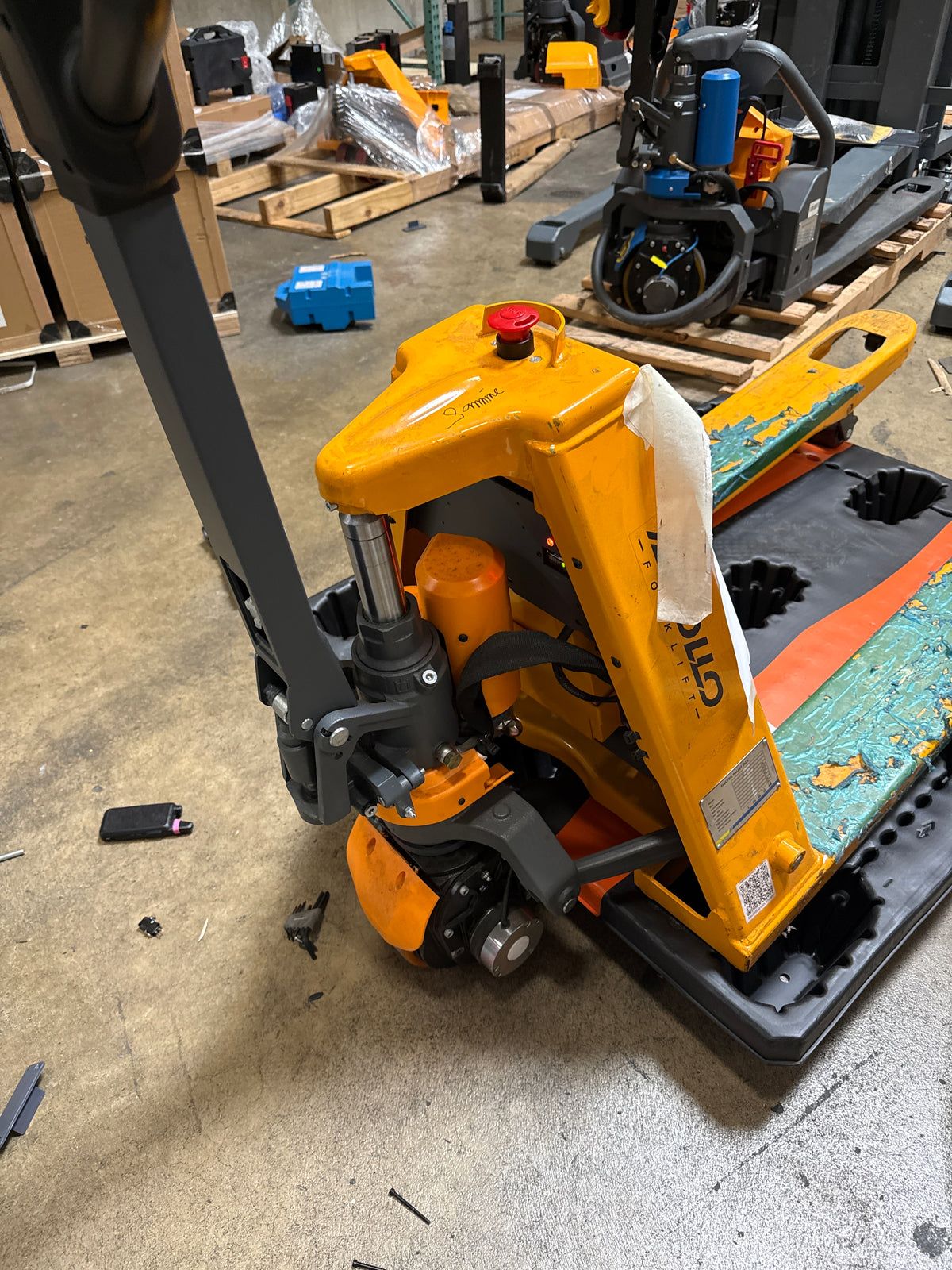 Pre-owned CBD15-NEW 3,300 lb Electric Pallet Jack, Compact Lithium Model, 48"x27" Forks
