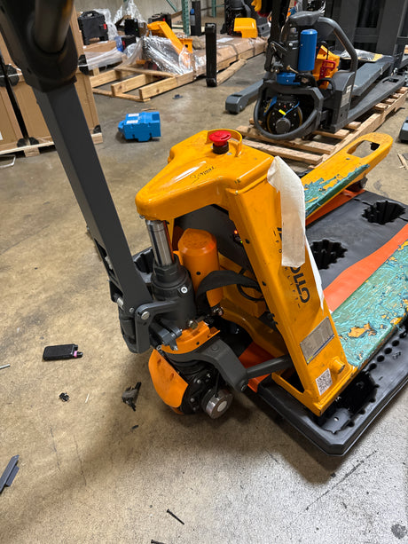 Pre-owned CBD15-NEW 3,300 lb Electric Pallet Jack, Compact Lithium Model, 48"x27" Forks
