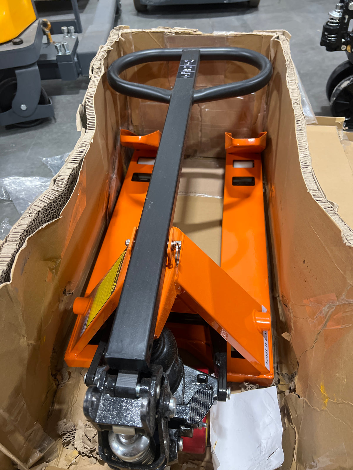 Pre-owned Premium Used MF-O 2,200 lb Hydraulic Pallet Jack – 31.5" x 15" Forks-240501263 Only Pick Up
