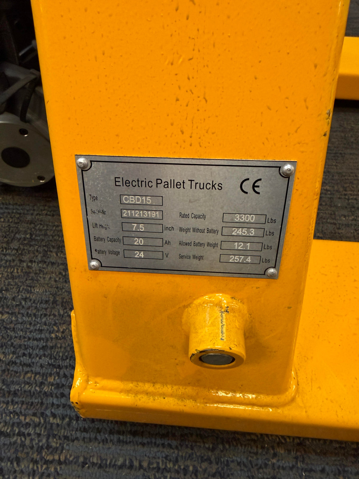 Pre-owned Regular Used CBD15 3,300 lb Electric Pallet Jack, Compact Lithium Model, 48"x27" Forks-211213191