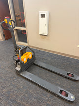 Pre-owned CBD15W-LIX-48x27 – 3,300 lb Electric Pallet Jack, Lithium Battery, 48"x27" Forks