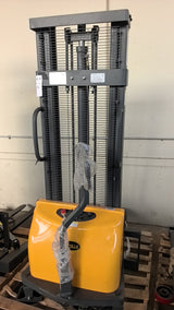 Pre-owned CDD10B-III-118 – 3,300 lb Semi-Electric Stacker, 118" Lift, Fixed Legs & Adjustable Forks