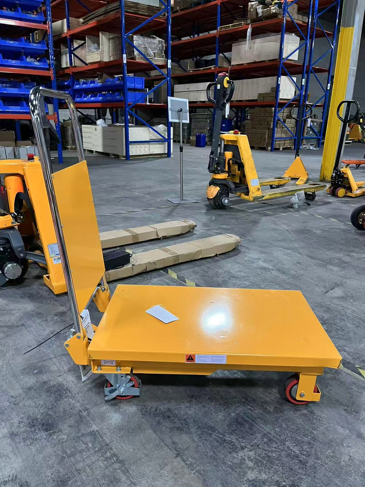 Pre-owned Premium Used SP150E Single Scissor Lift Table 330lbs Cap, 29" lifting height-240702753 Only Pick-Up