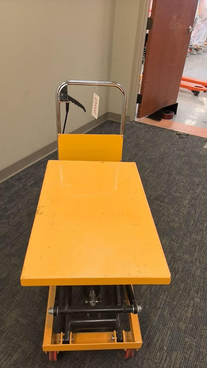 Pre-owned Premium Used SPS150E Double Scissor Lift Table 330lbs Cap, 31.4" lifting height SPS150E-236325 Only Pick-Up