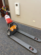 Pre-owned Regular Used CBD15W-LIX-48x27 – 3,300 lb Electric Pallet Jack, Lithium Battery, 48"x27" Forks-20092892