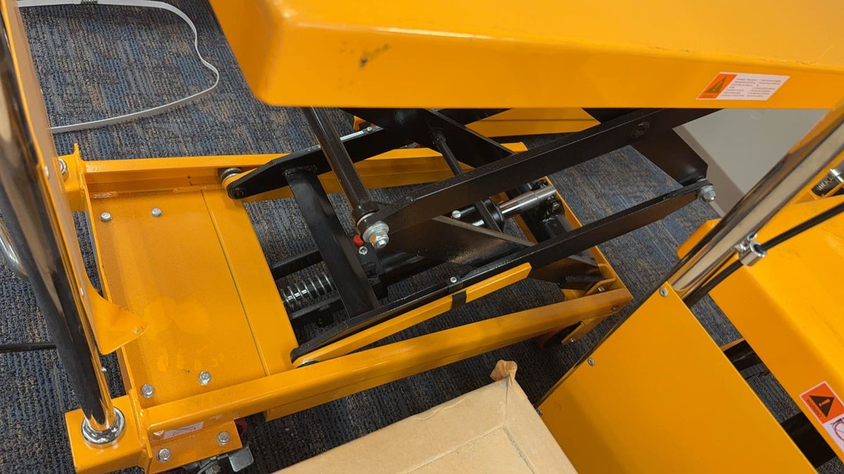 Pre-owned Premium Used SPS350 Double Scissor Lift Table 770 lbs Cap, 37.4" lifting height-246370