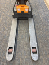 Pre-owned Regular Used CBD15W-LIX-48x27 – 3,300 lb Electric Pallet Jack, Lithium Battery, 48"x27" Forks-20092892