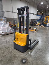 Pre-owned Premium Used CTD15R-E-118 – 3,300 lb Electric Stacker, 118" Lift, Straddle Legs, Adjustable Forks-21110322